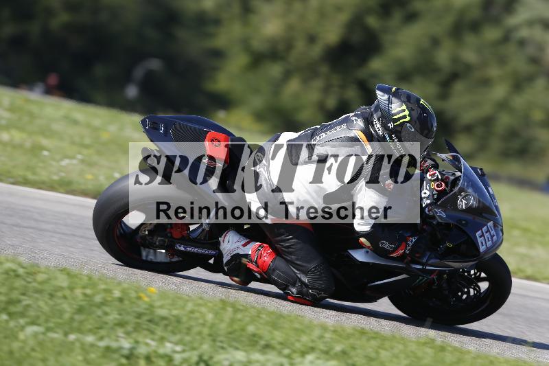 /Archiv-2025/55 20.09.2025 Speer Racing ADR/Gruppe weiß/669